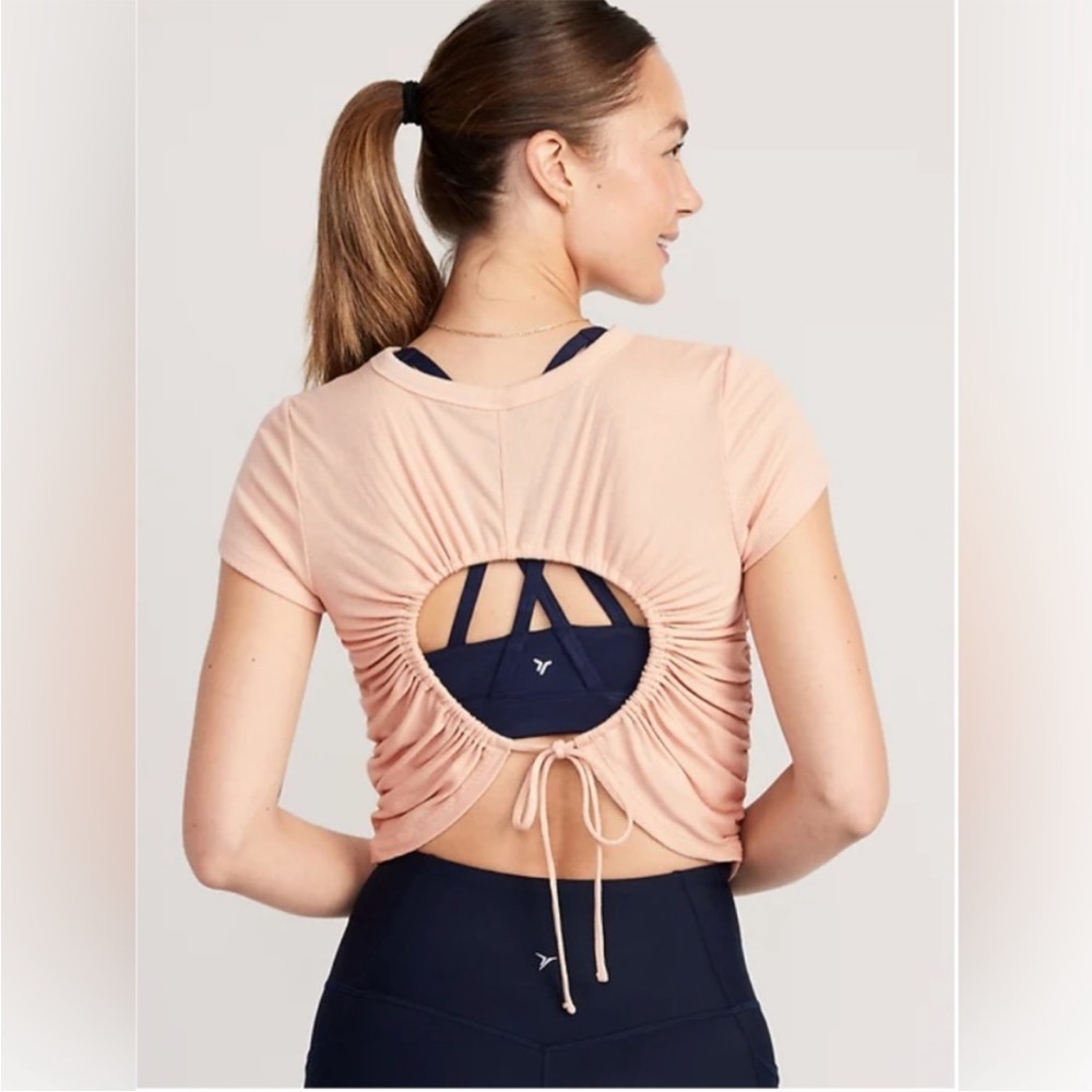 Old Navy Women’s Light Pink UltraLite Open-Back Rib-Knit T-Shirt
